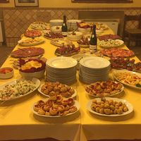 tavolo buffet.jpg